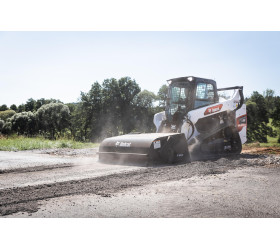 Miniładowarka gąsienicowa BOBCAT T66