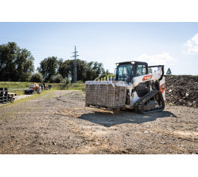 Miniładowarka gąsienicowa BOBCAT T66