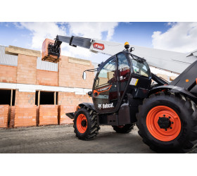 Podnośnik teleskopowy BOBCAT T41.140 SLP