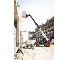 Podnośnik teleskopowy BOBCAT T40.180 SLP