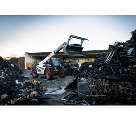 Podnośnik teleskopowy BOBCAT TL43.80 HF dla recyklingu