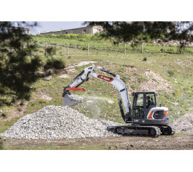 Minikoparka BOBCAT E88