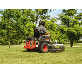 Kosiarka samojezdna BOBCAT ZT3000 132cm