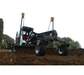 Równiarka BOBCAT 213cm