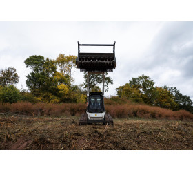 Obcinacz do prac w lesie BOBCAT FRC 200 HT