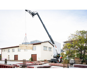 Teleskopowa ładowarka obrotowa BOBCAT TR50.210