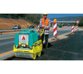 Walec prowadzony AMMANN ARW 65 Yanmar E
