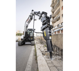 Młot hydrauliczny BOBCAT HB880