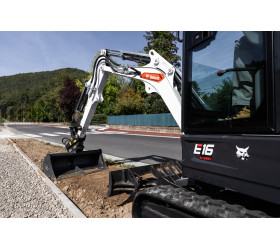 Minikoparka BOBCAT E16 R2