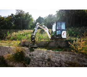 Minikoparka E19 R2 BOBCAT Minikoparka E19 R2 BOBCAT
