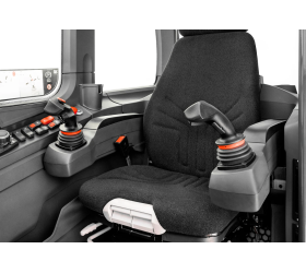 Teleskopowa ładowarka obrotowa BOBCAT TR80.270