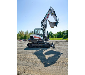 Minikoparka BOBCAT E88