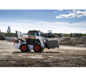 Miniładowarka BOBCAT S76-2