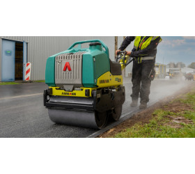 Walec prowadzony AMMANN ARW 65 Yanmar