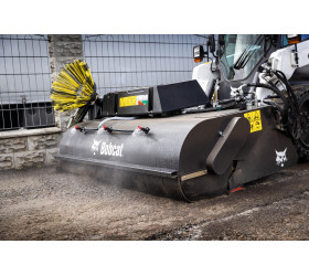 Zamiatarka ze zbiornikiem BOBCAT 110cm