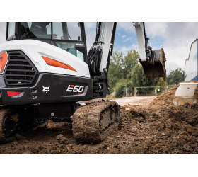 Minikoparka BOBCAT E60