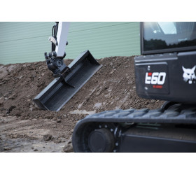 Minikoparka BOBCAT E60